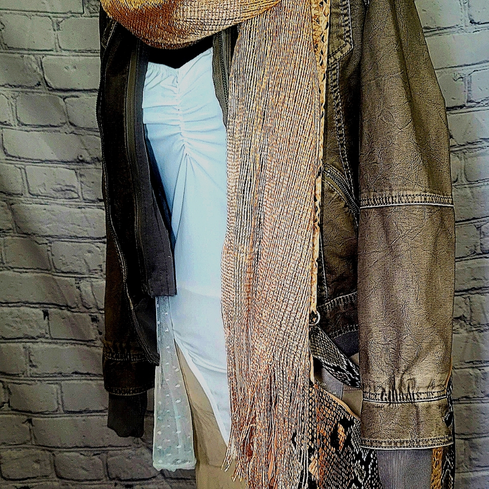 Gorgeous and just hits the mark for Flirtatious beauty......